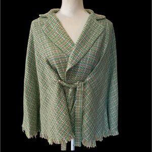 Lilly and Taylor ladies wrap jacket size 8, excellent condition, fringed